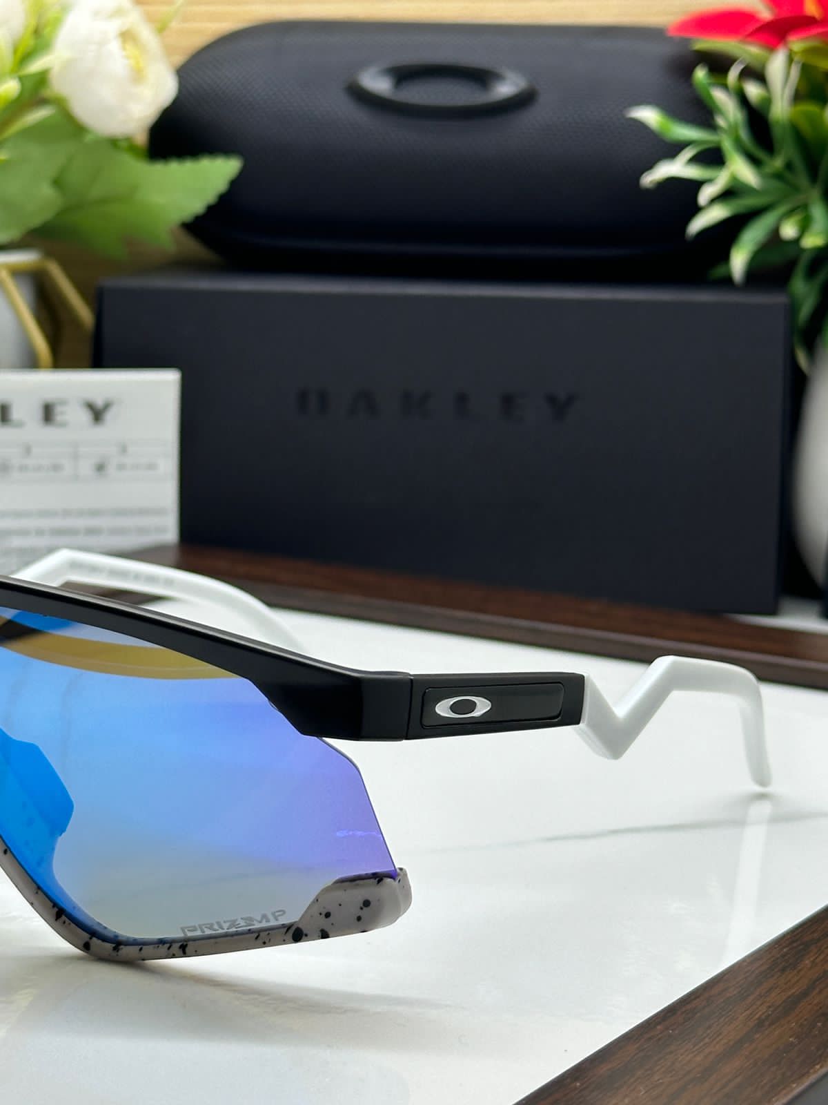 Oakley BXTR Sports ( Blue & Black )