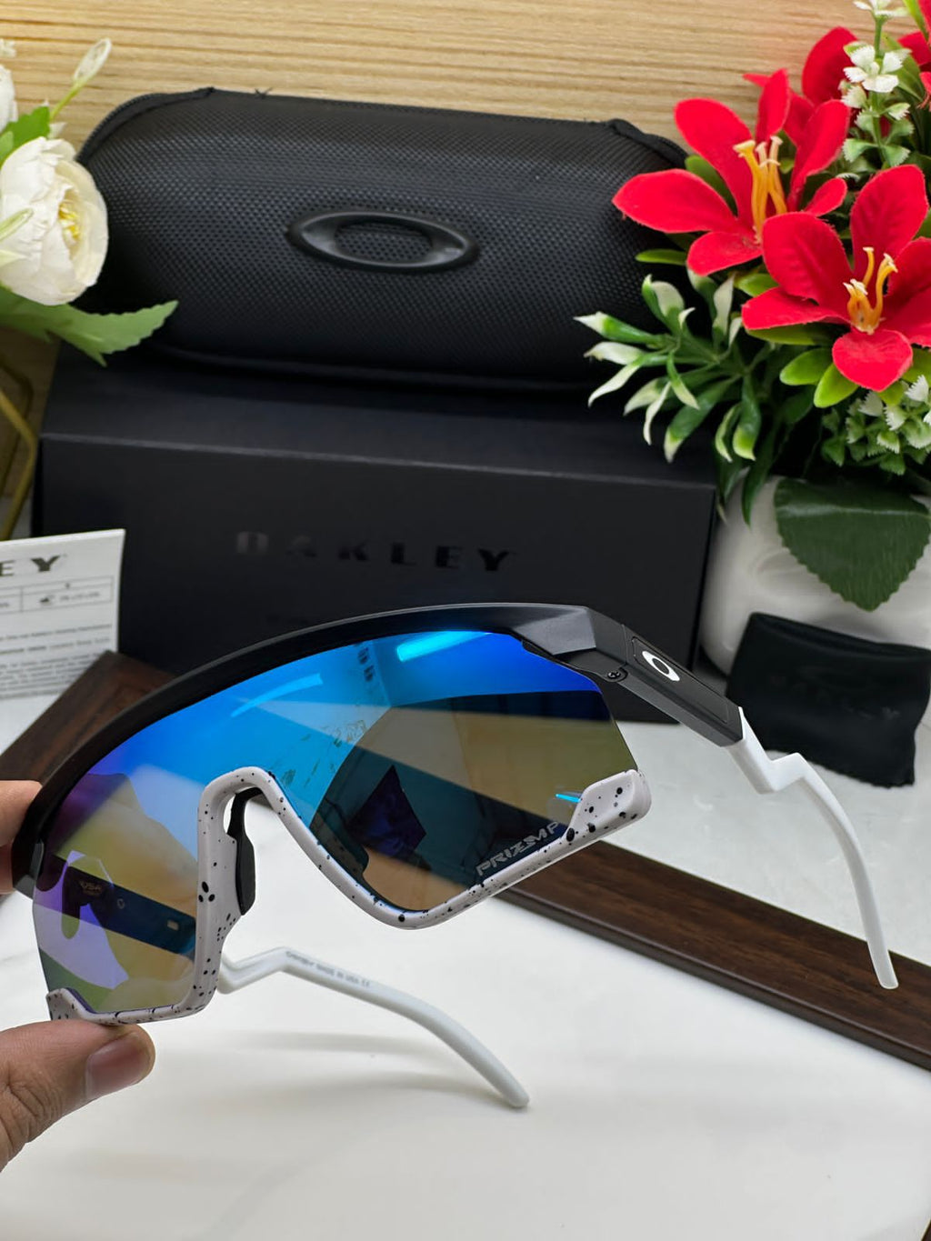 Oakley BXTR Sports ( Blue & Black )