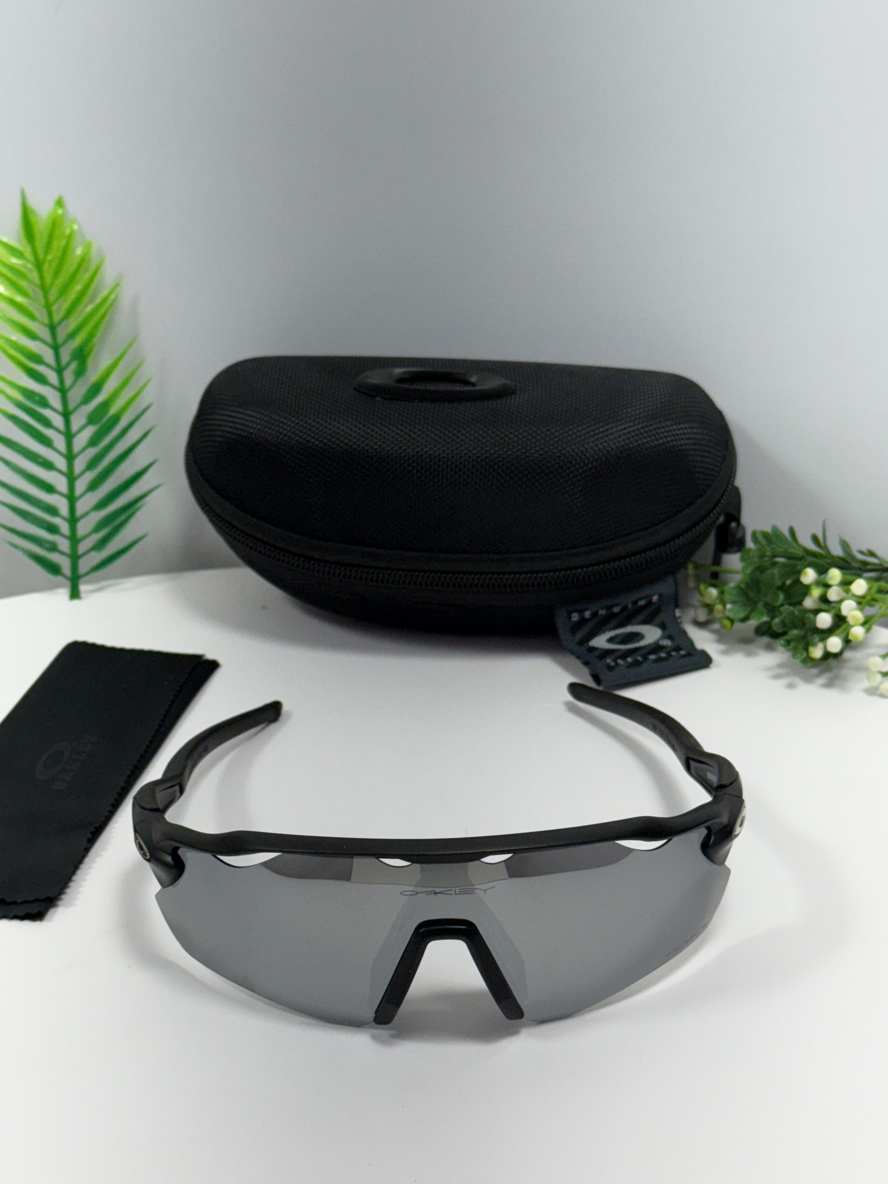 Oakley RADER-EV Sports ( Black & Black )