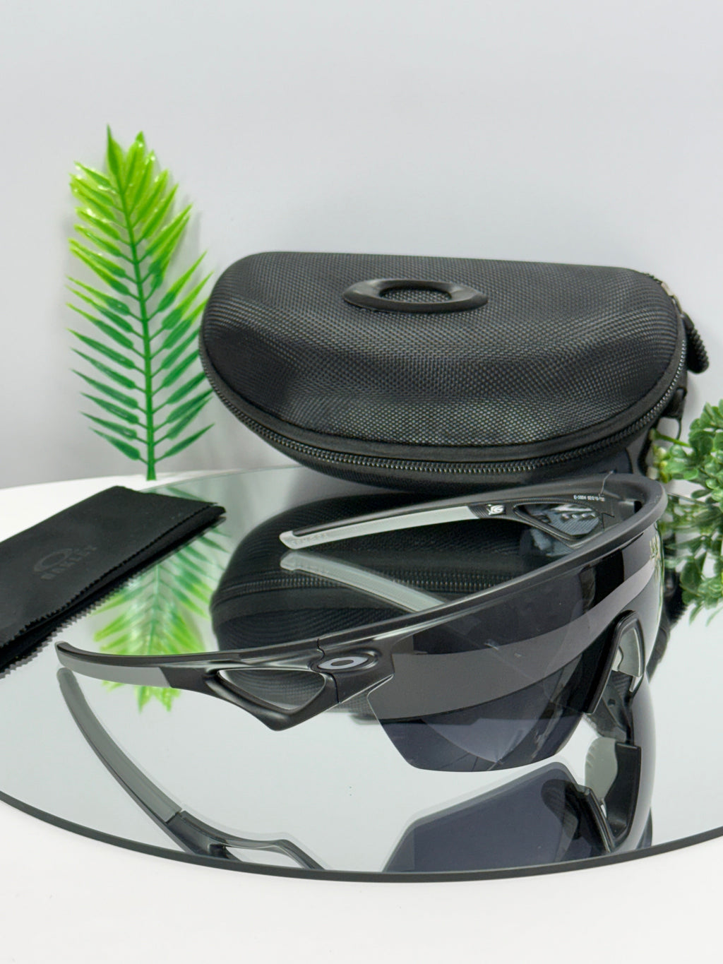 Oakley Sphaera Sports ( Black & Black )