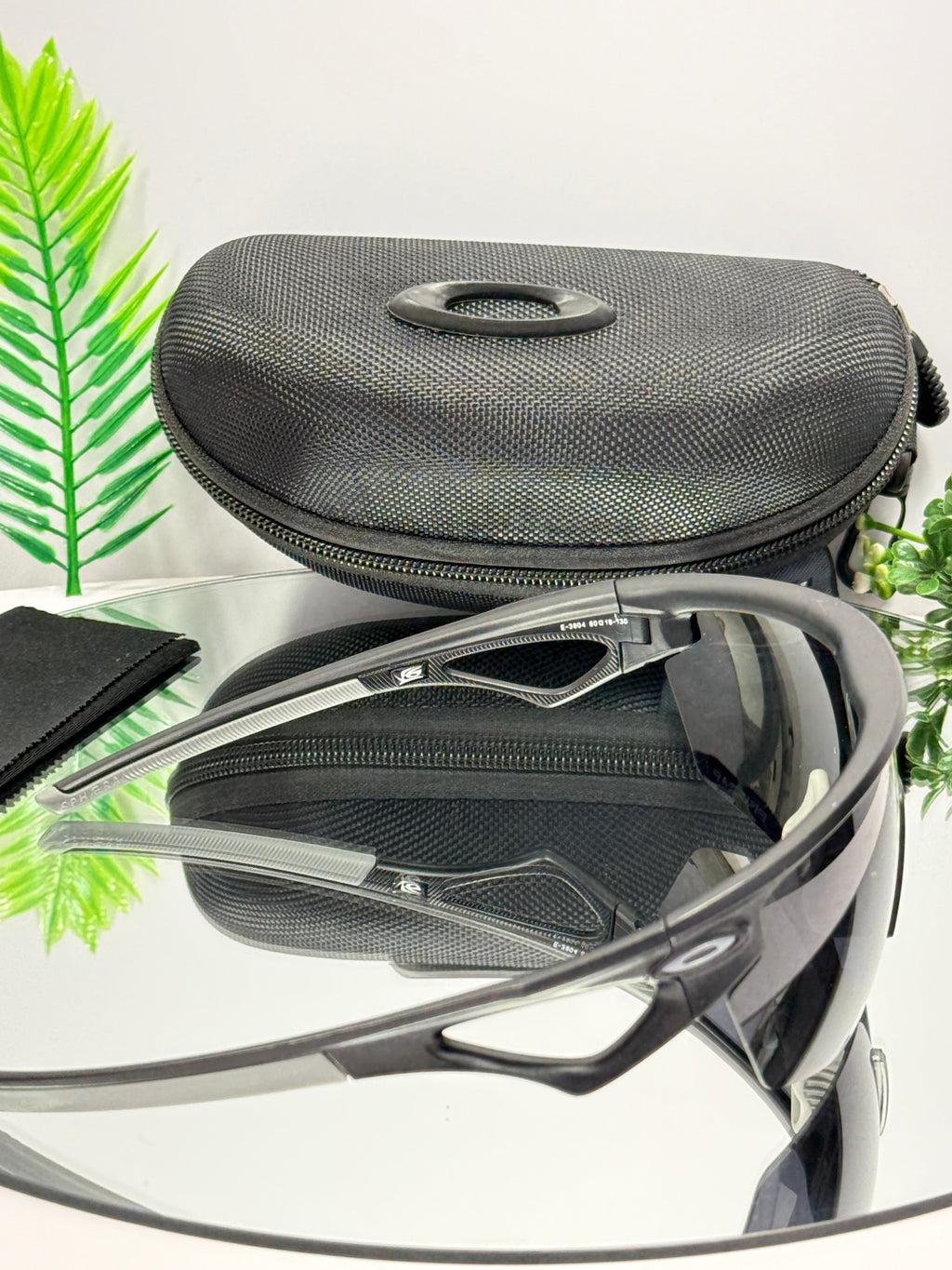 Oakley Sphaera Sports ( Black & Black )