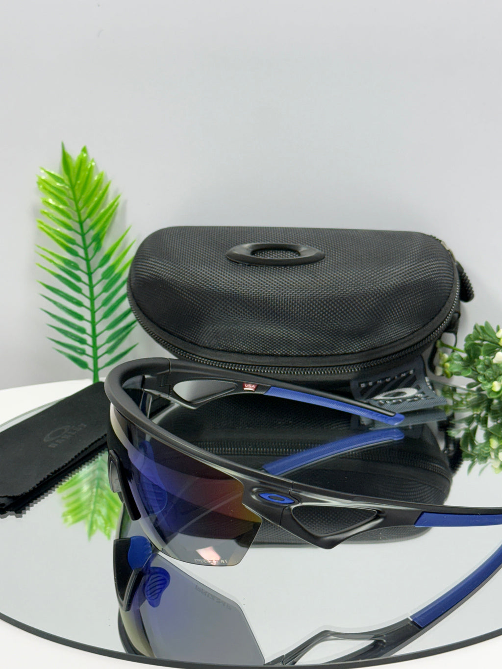 Oakley Sphaera Sports ( Blue & Black )