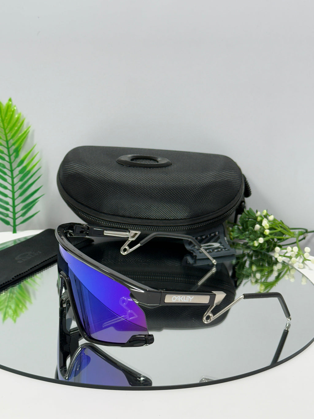 Oakley BXTR Metal Sports ( Blue & Black )