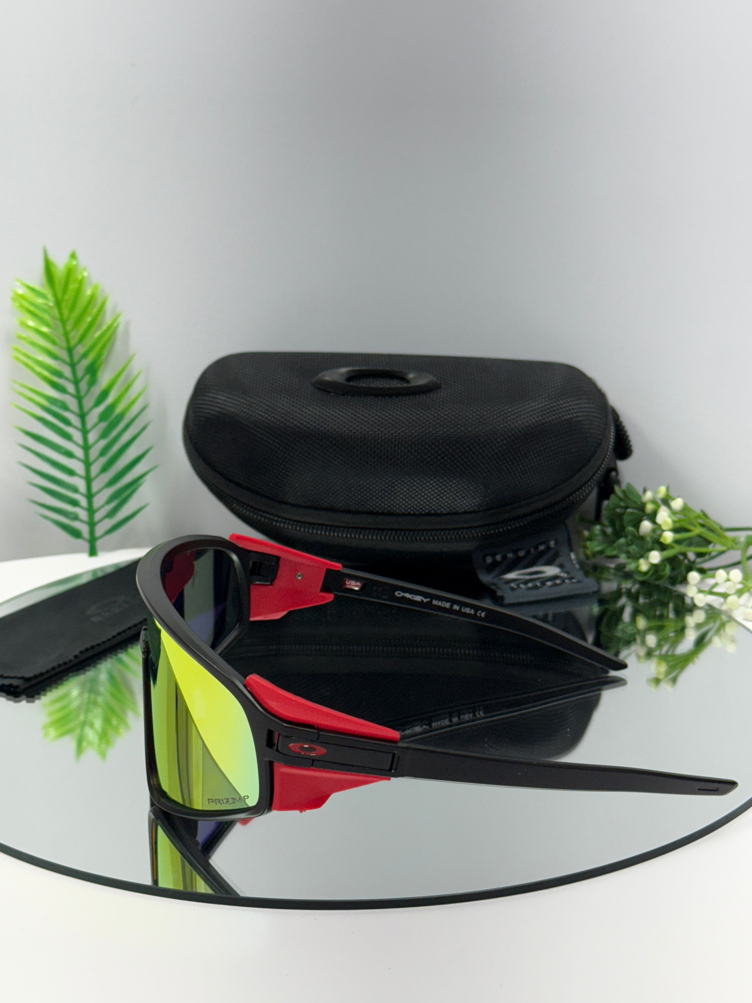 Oakley Latch Panel ( Red Mirror & Black )