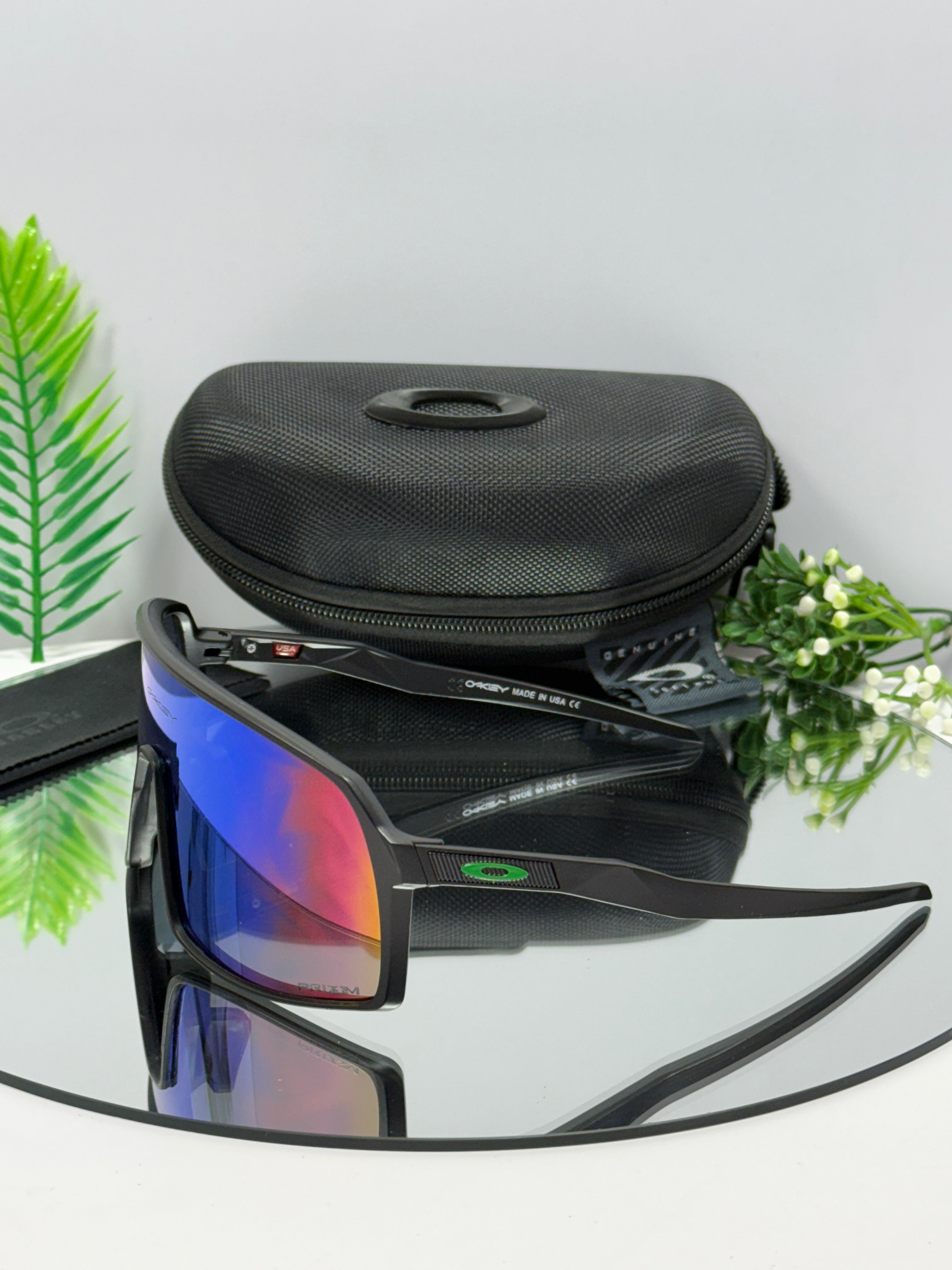 Oakley SURTO Sports ( Green & Black )