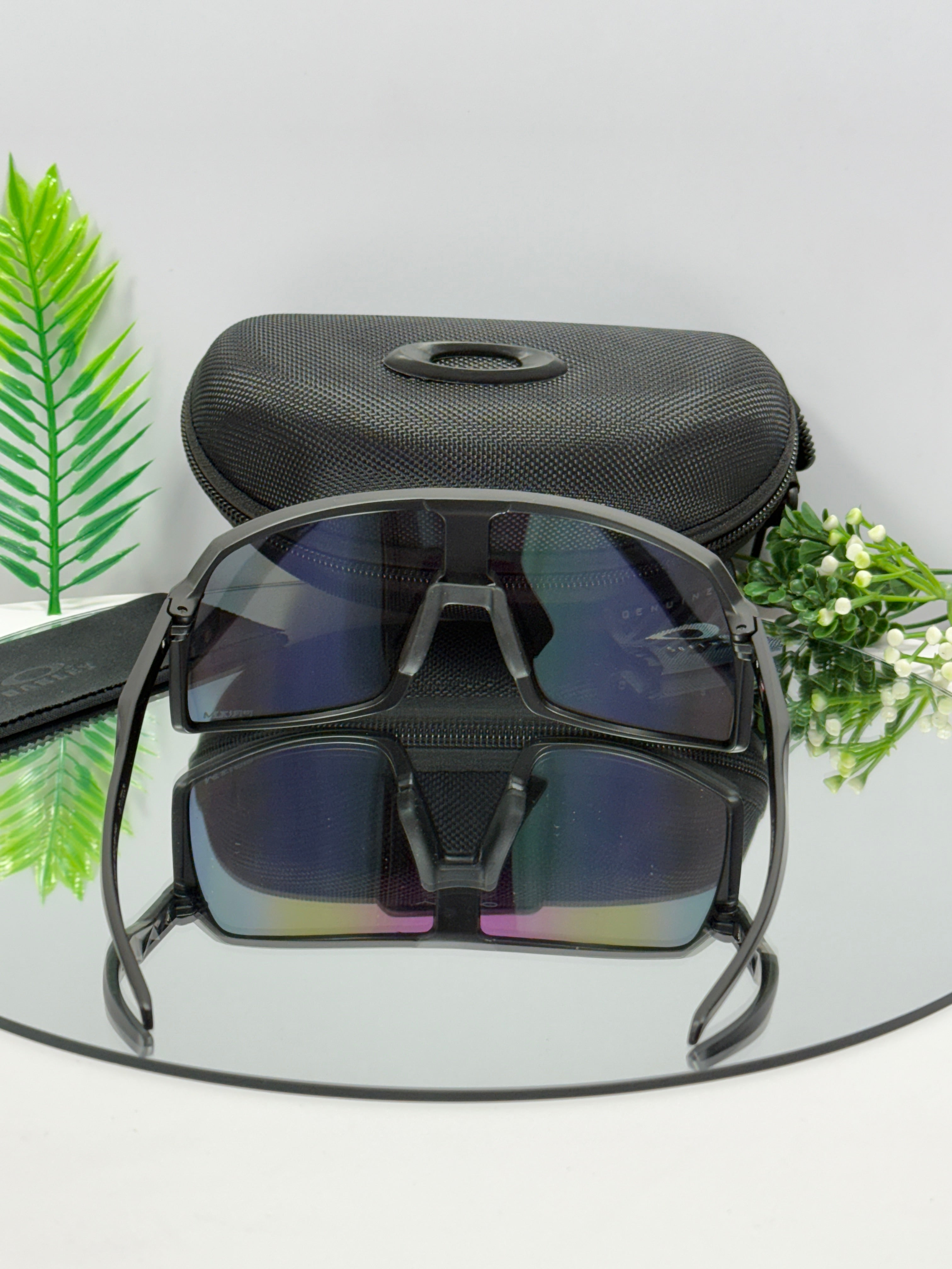Oakley SURTO Sports ( Green & Black )