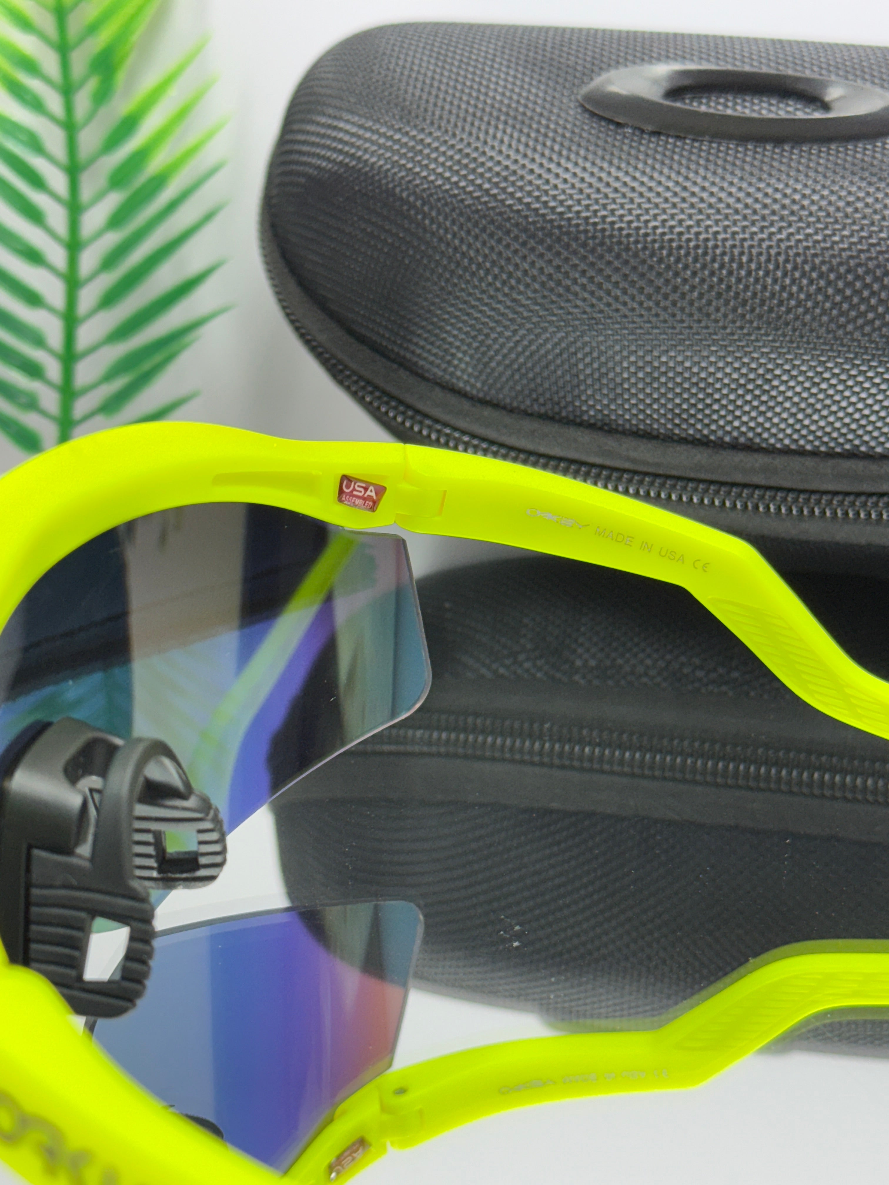 Oakley Hydra Sports ( Red Mirror & Yellow )