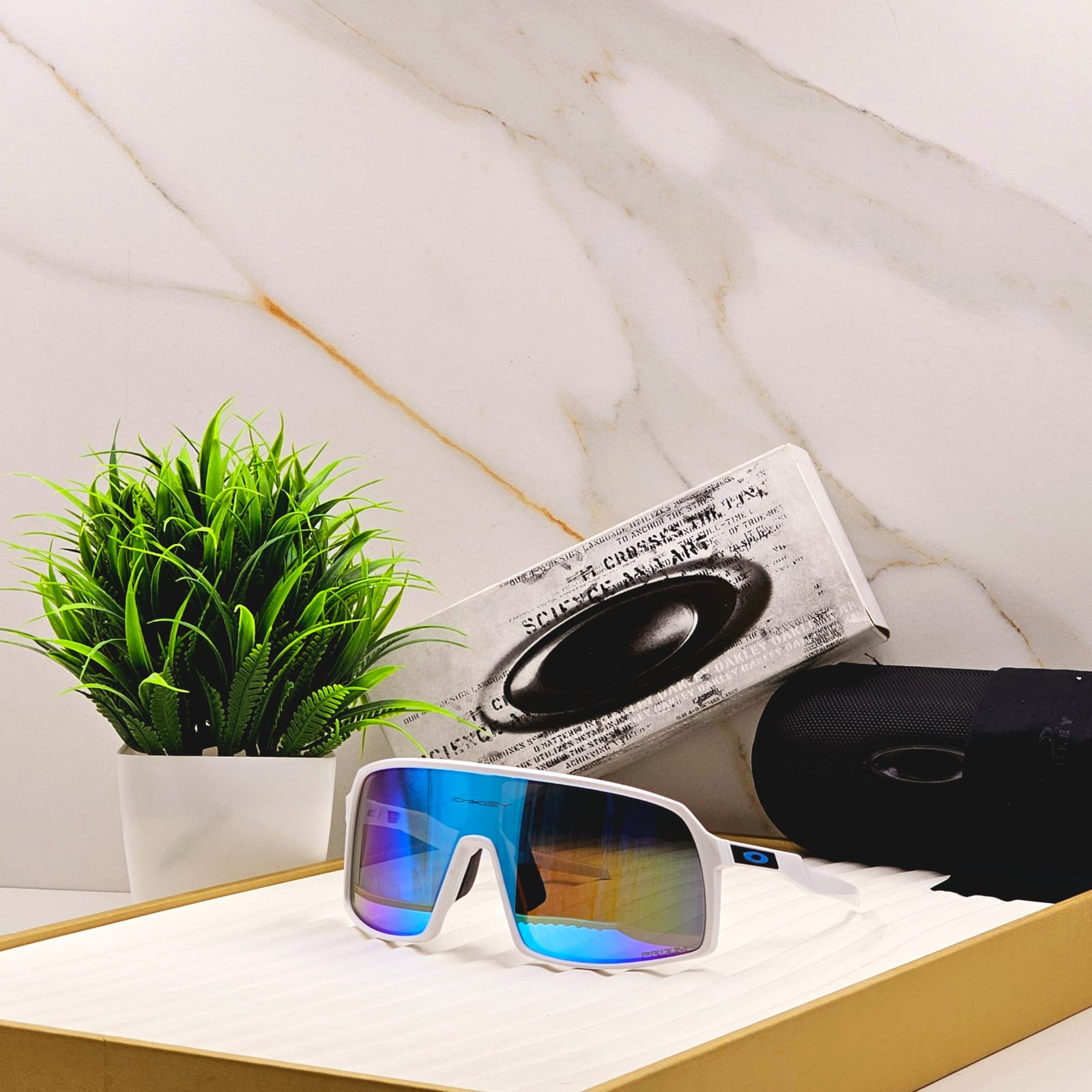 Oakley SURTO Sports ( Blue & White )