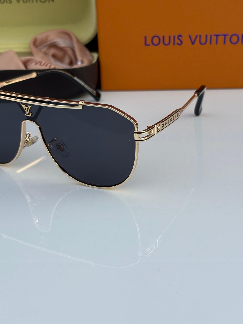 Louis Vuitton Sunglass