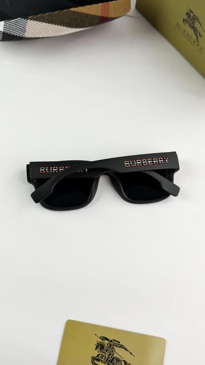 Burberry Sunglass