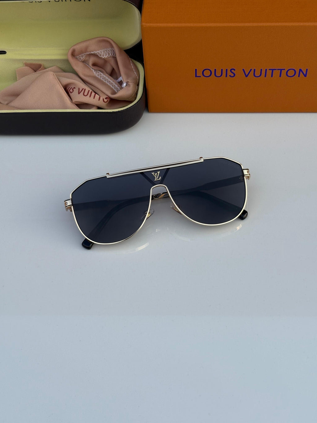 Louis Vuitton Sunglass
