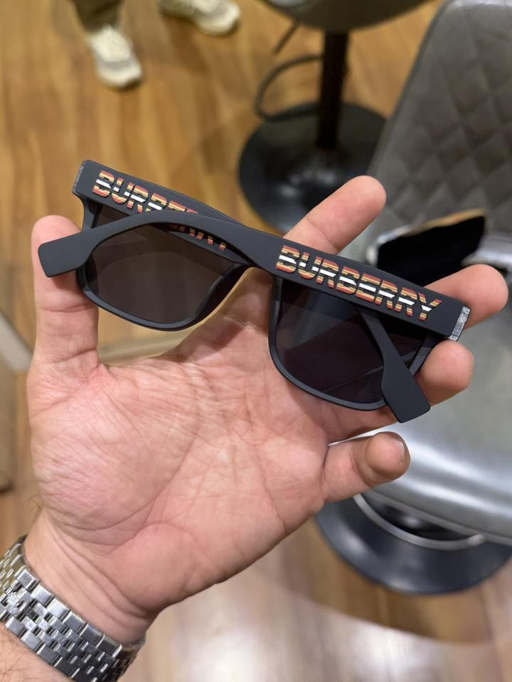 Burberry Sunglass